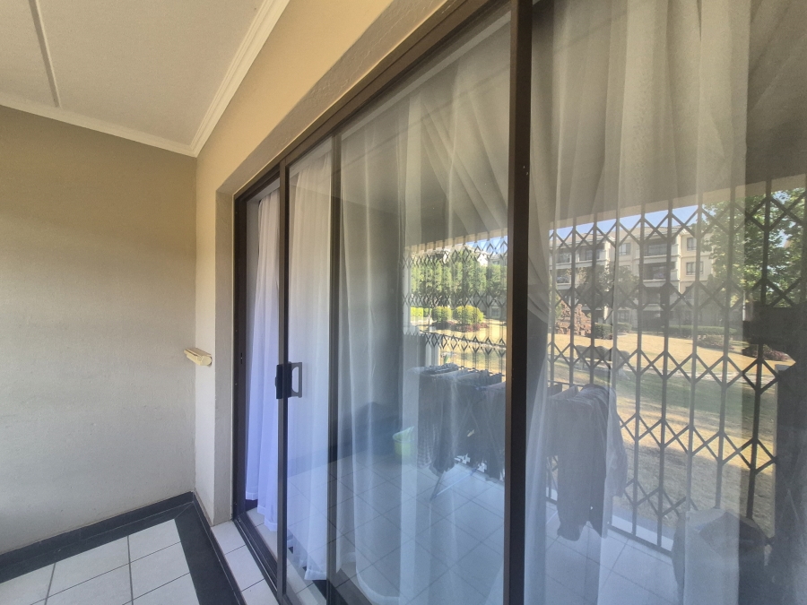 To Let 1 Bedroom Property for Rent in Noordwyk Gauteng