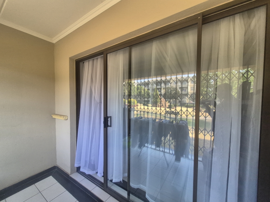 To Let 1 Bedroom Property for Rent in Noordwyk Gauteng