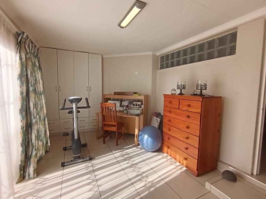 4 Bedroom Property for Sale in Sunward Park Gauteng