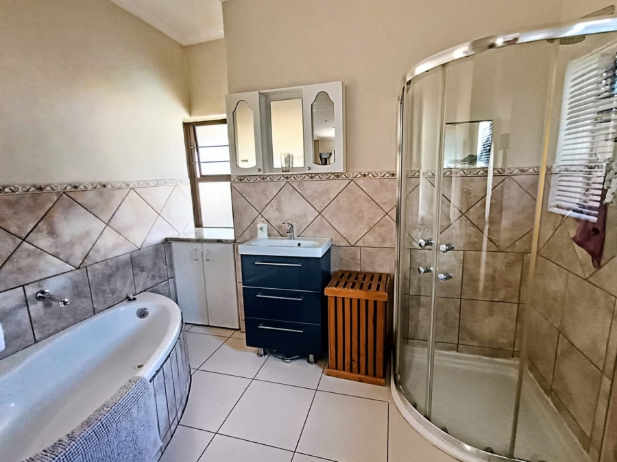 4 Bedroom Property for Sale in Sunward Park Gauteng