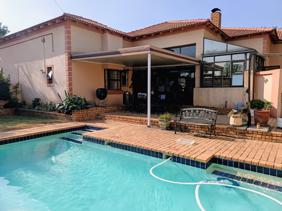 4 Bedroom Property for Sale in Sunward Park Gauteng