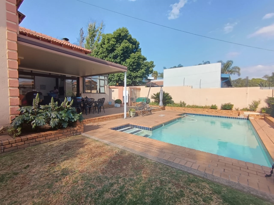 4 Bedroom Property for Sale in Sunward Park Gauteng