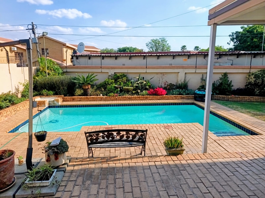 4 Bedroom Property for Sale in Sunward Park Gauteng