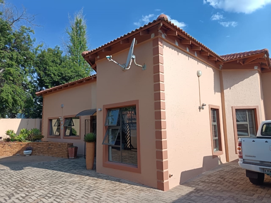 4 Bedroom Property for Sale in Sunward Park Gauteng