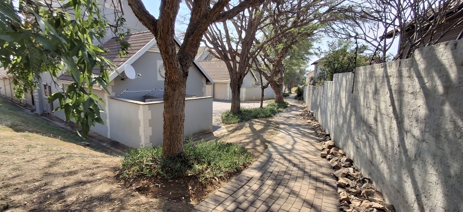 2 Bedroom Property for Sale in Olympus AH Gauteng