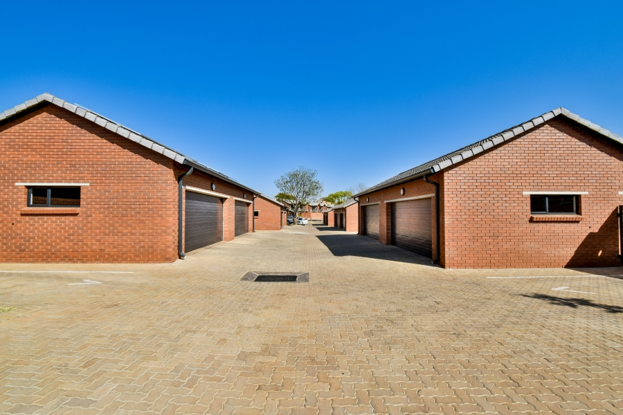 3 Bedroom Property for Sale in Olympus AH Gauteng