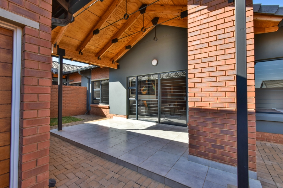 3 Bedroom Property for Sale in Olympus AH Gauteng