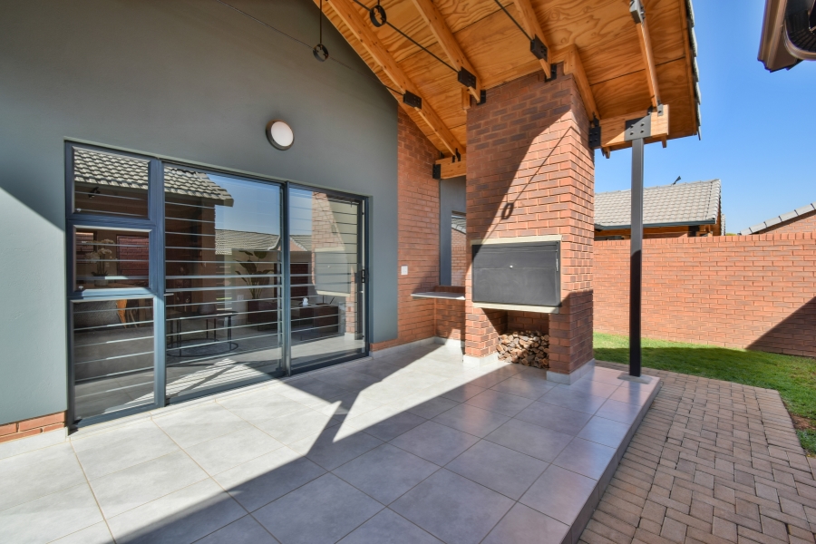 3 Bedroom Property for Sale in Olympus AH Gauteng