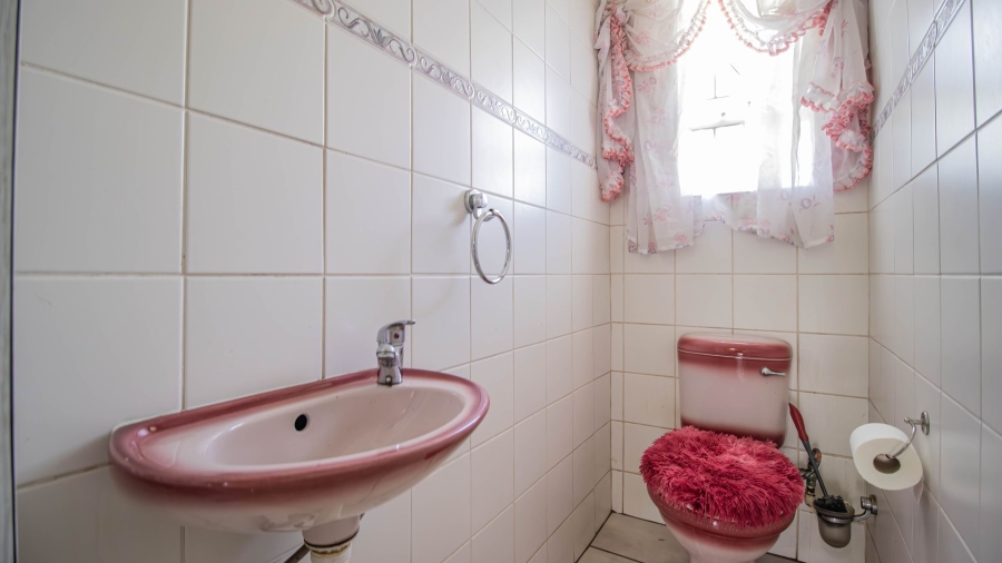 2 Bedroom Property for Sale in Gresswold Gauteng