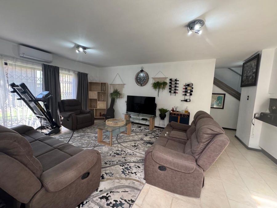 To Let 3 Bedroom Property for Rent in Weavind Park Gauteng