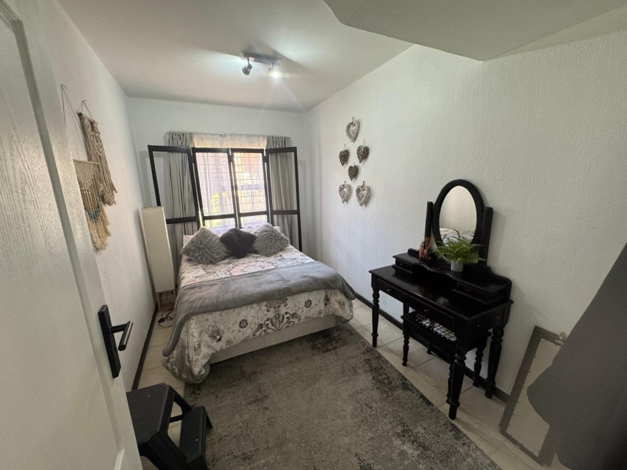 To Let 3 Bedroom Property for Rent in Weavind Park Gauteng