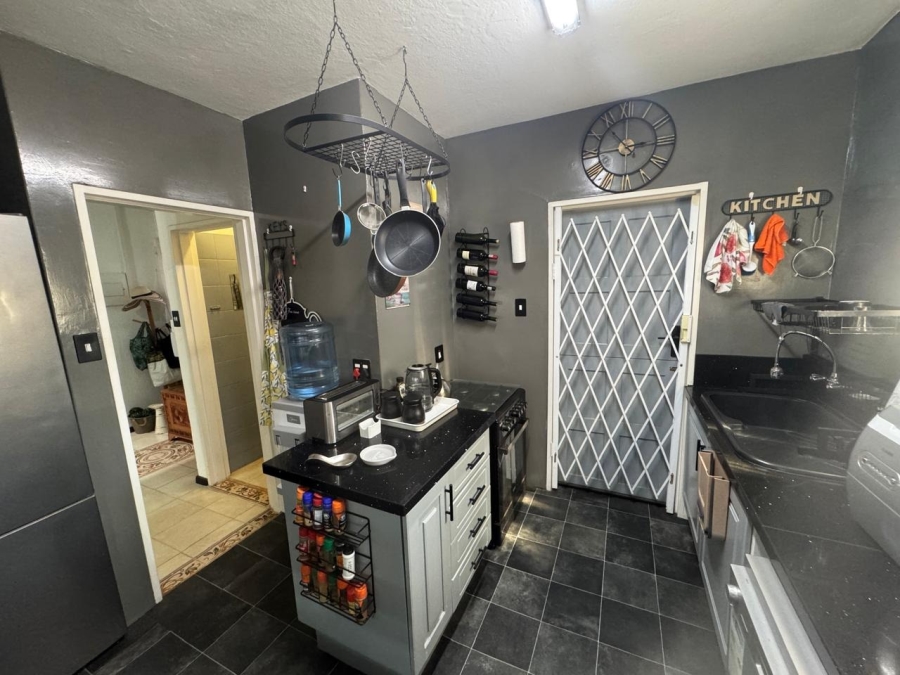 To Let 3 Bedroom Property for Rent in Weavind Park Gauteng