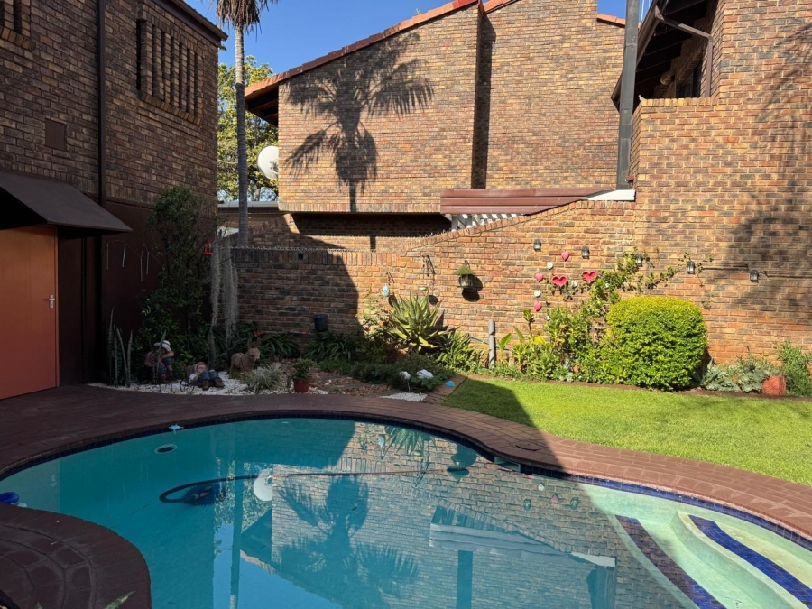 To Let 3 Bedroom Property for Rent in Weavind Park Gauteng