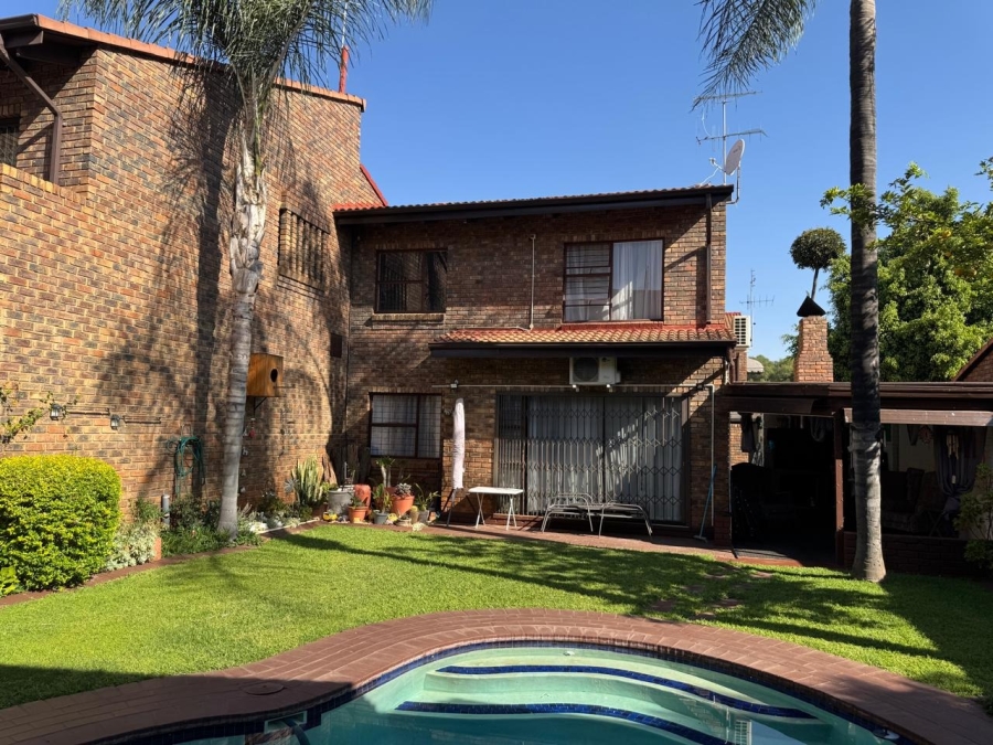 To Let 3 Bedroom Property for Rent in Weavind Park Gauteng