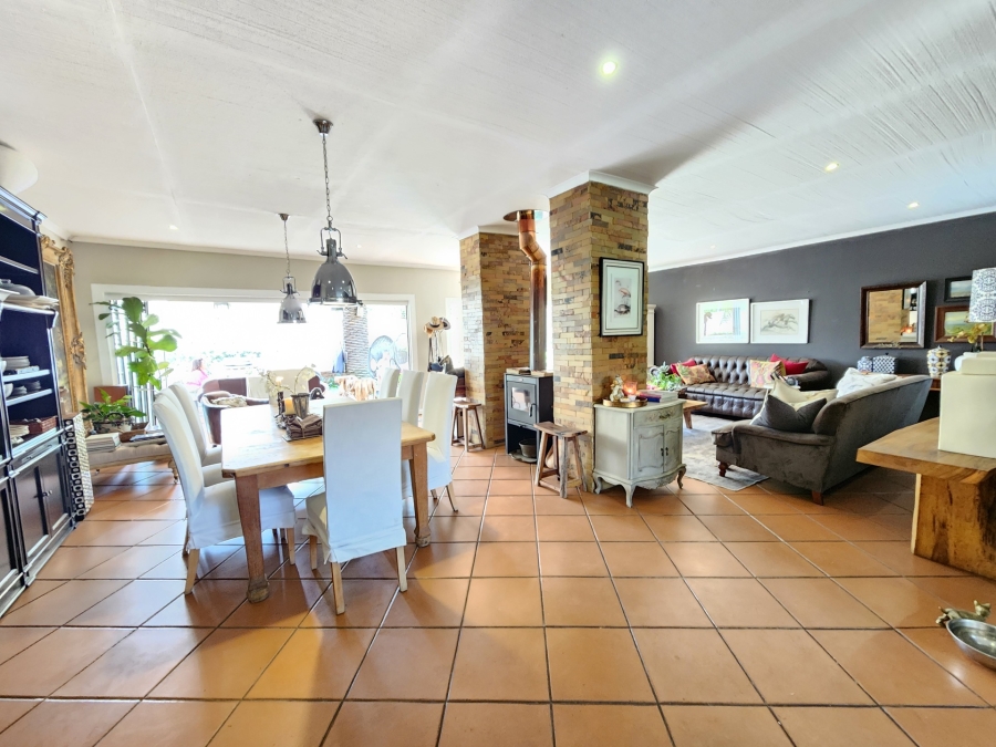 4 Bedroom Property for Sale in Waterkloof Ridge Gauteng