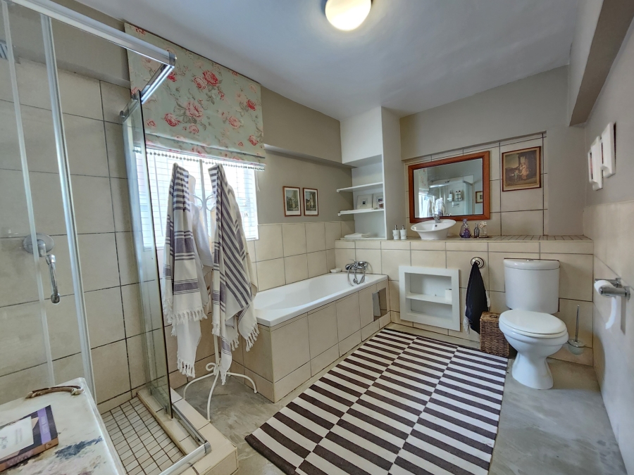4 Bedroom Property for Sale in Waterkloof Ridge Gauteng
