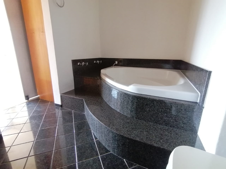 To Let 2 Bedroom Property for Rent in Eastleigh Gauteng
