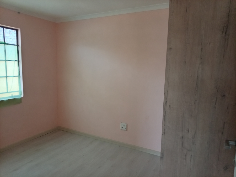 2 Bedroom Property for Sale in Crystal Park Gauteng