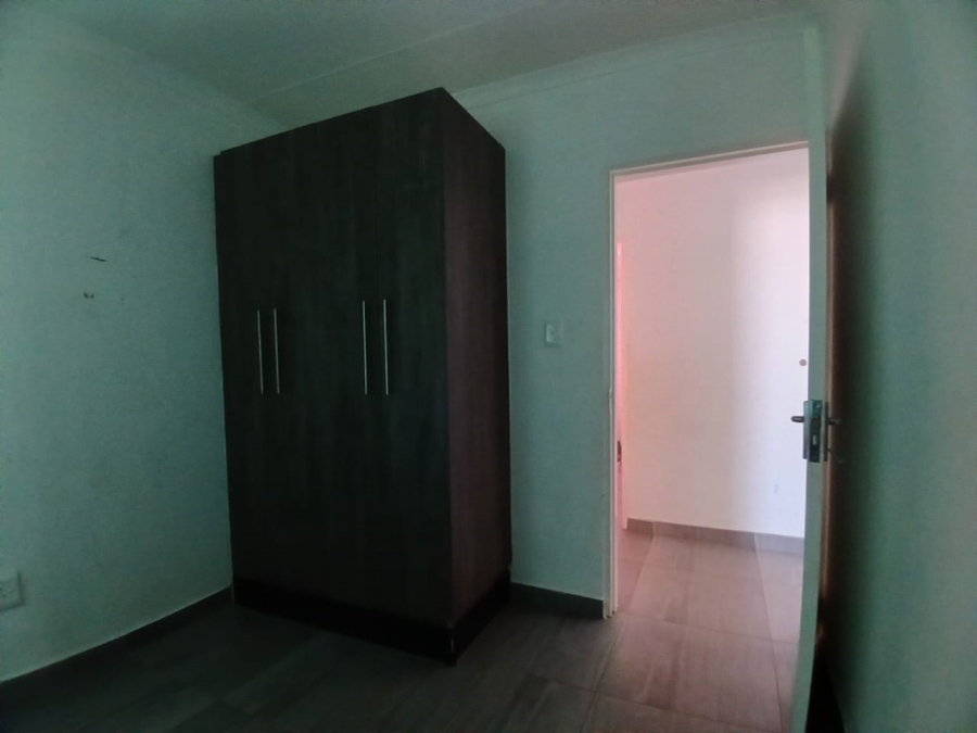 3 Bedroom Property for Sale in Azaadville Gardens Gauteng