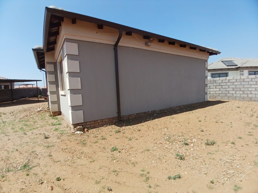 3 Bedroom Property for Sale in Azaadville Gardens Gauteng