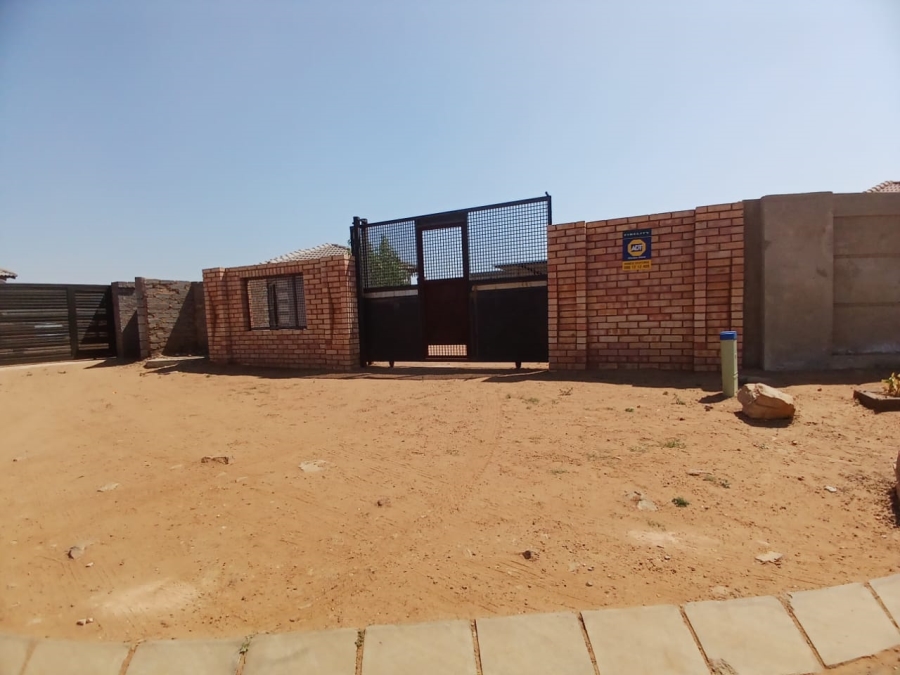 3 Bedroom Property for Sale in Azaadville Gardens Gauteng