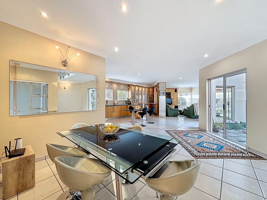 To Let 4 Bedroom Property for Rent in Silver Lakes Golf Estate Gauteng
