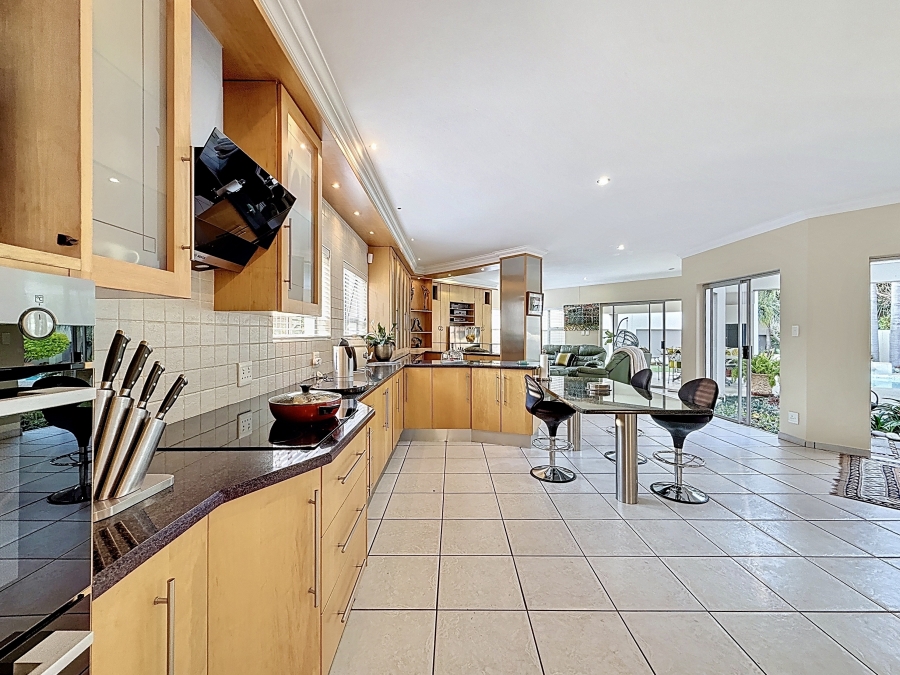 To Let 4 Bedroom Property for Rent in Silver Lakes Golf Estate Gauteng
