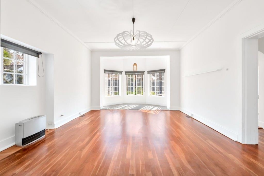 To Let 4 Bedroom Property for Rent in Greenside East Gauteng