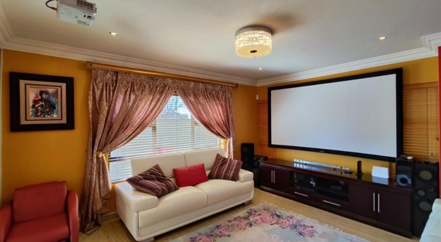 5 Bedroom Property for Sale in Bartlett Gauteng