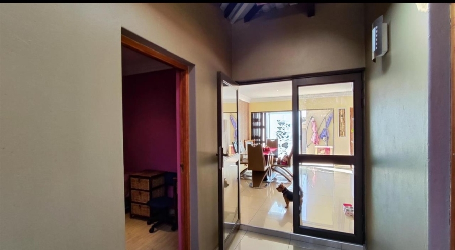 5 Bedroom Property for Sale in Bartlett Gauteng