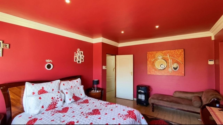 5 Bedroom Property for Sale in Bartlett Gauteng