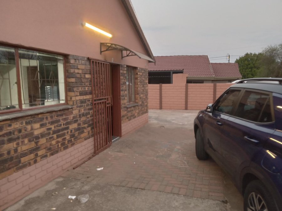 3 Bedroom Property for Sale in Bakerton Gauteng