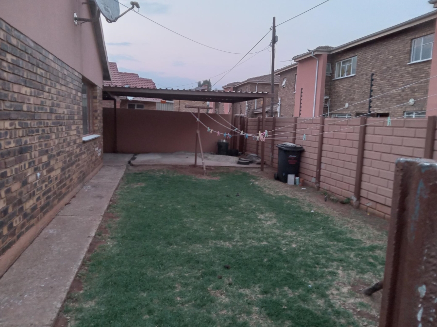 3 Bedroom Property for Sale in Bakerton Gauteng