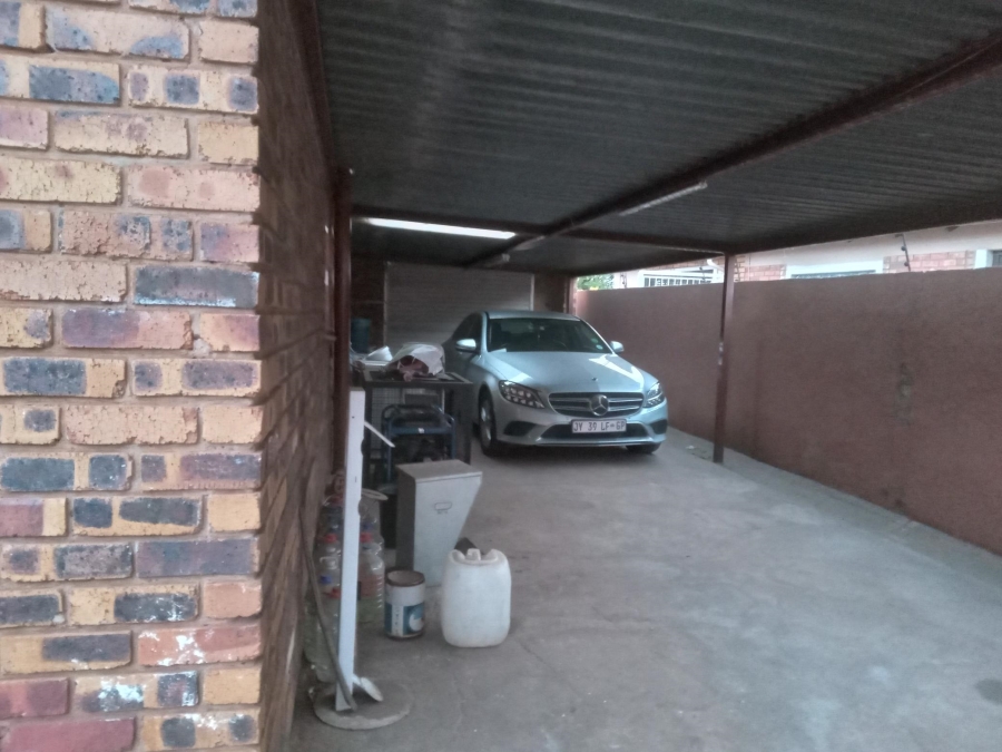 3 Bedroom Property for Sale in Bakerton Gauteng