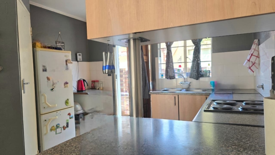 2 Bedroom Property for Sale in The Reeds Gauteng