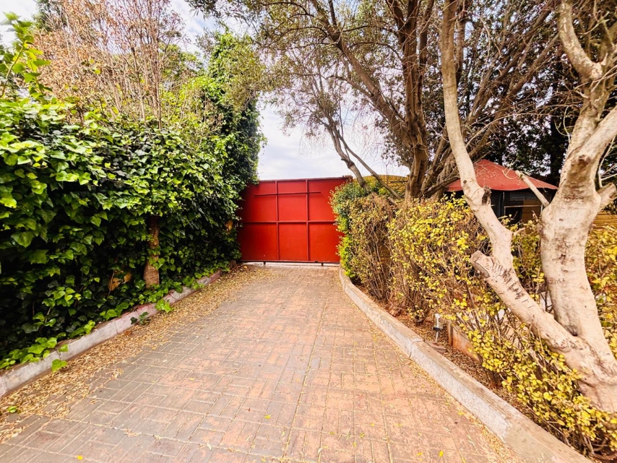 4 Bedroom Property for Sale in Dan Pienaarville Gauteng