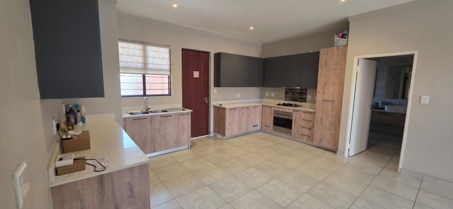 To Let 2 Bedroom Property for Rent in Rietvalleirand Gauteng