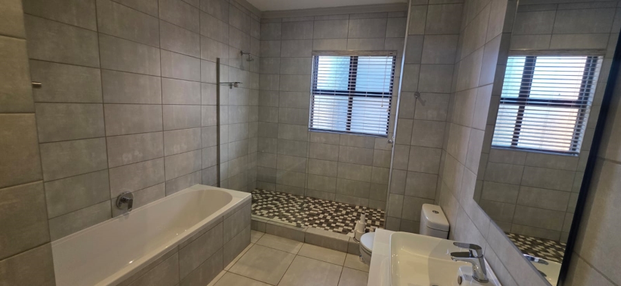 To Let 2 Bedroom Property for Rent in Rietvalleirand Gauteng