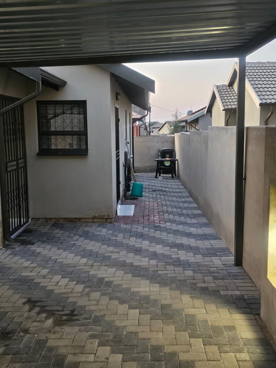 3 Bedroom Property for Sale in Kya Sands Gauteng
