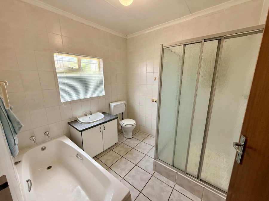 3 Bedroom Property for Sale in Risiville Gauteng