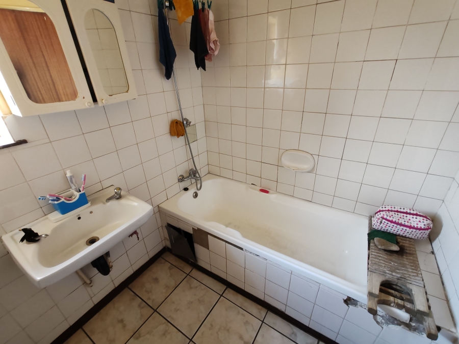 3 Bedroom Property for Sale in Kwaggasrand Gauteng