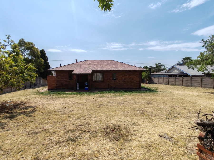 3 Bedroom Property for Sale in Kwaggasrand Gauteng