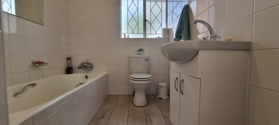2 Bedroom Property for Sale in Sunward Park Gauteng