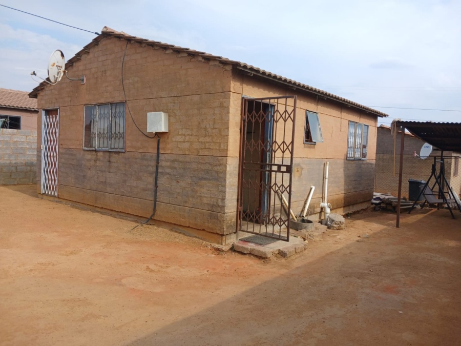 2 Bedroom Property for Sale in Kagiso Gauteng