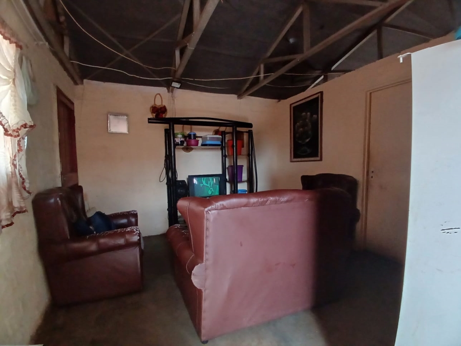 2 Bedroom Property for Sale in Kagiso Gauteng
