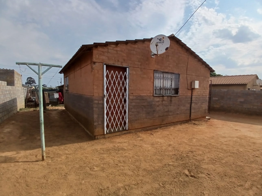 2 Bedroom Property for Sale in Kagiso Gauteng