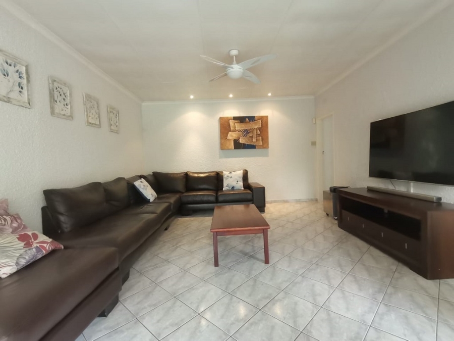 4 Bedroom Property for Sale in Brackenhurst Gauteng