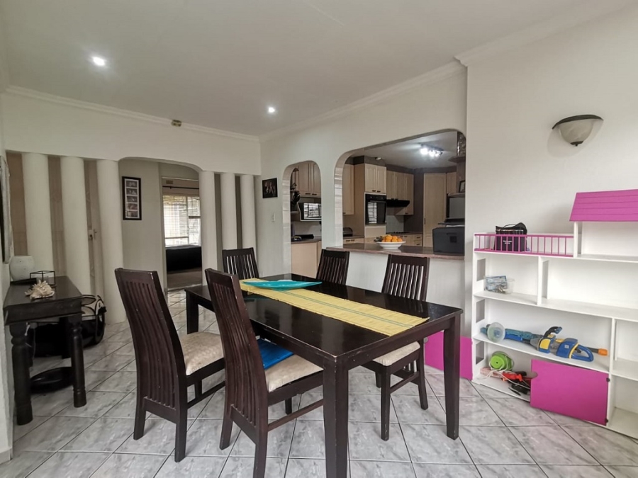 4 Bedroom Property for Sale in Brackenhurst Gauteng