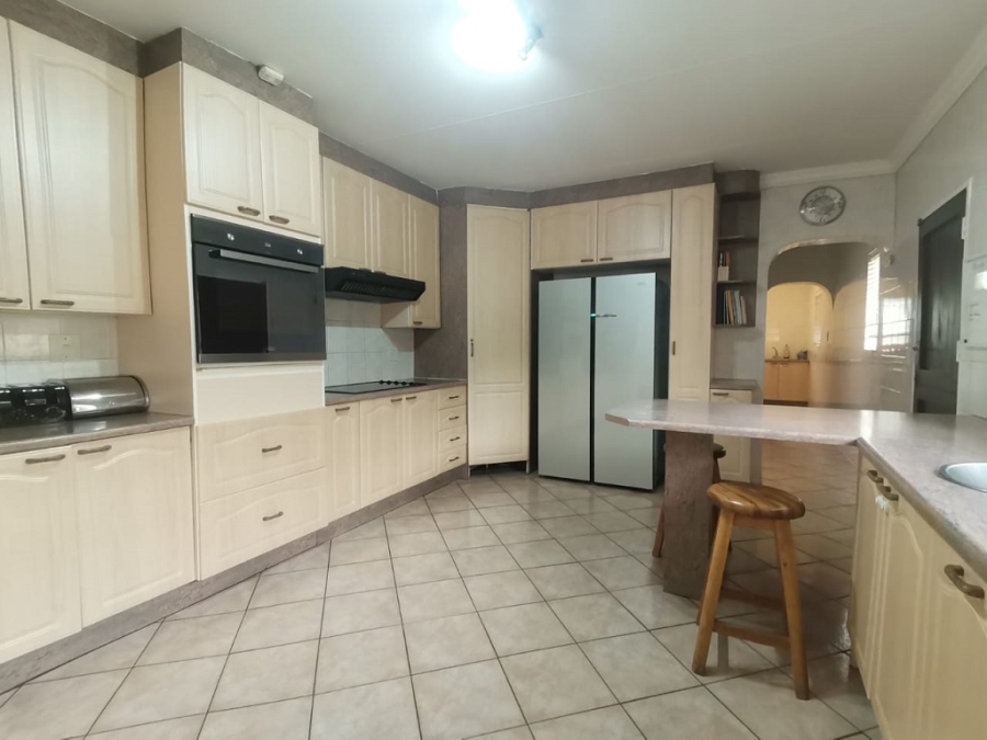 4 Bedroom Property for Sale in Brackenhurst Gauteng