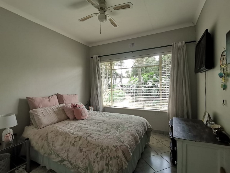 4 Bedroom Property for Sale in Brackenhurst Gauteng